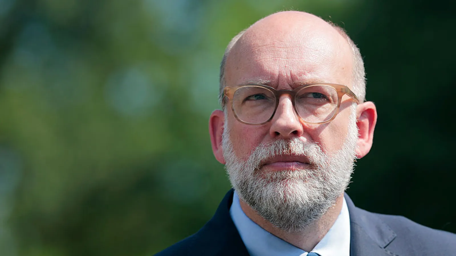 Terugkeer naar kantoor stuit op harde ruimtegrens: 1.100 medewerkers, 550 werkplekken