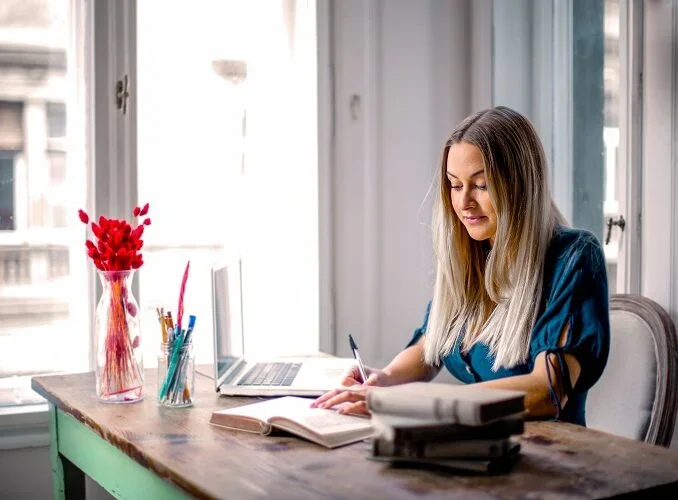 Productiviteitswinst houdt thuiswerken populair · maar kantoorontwerp moet meebewegen