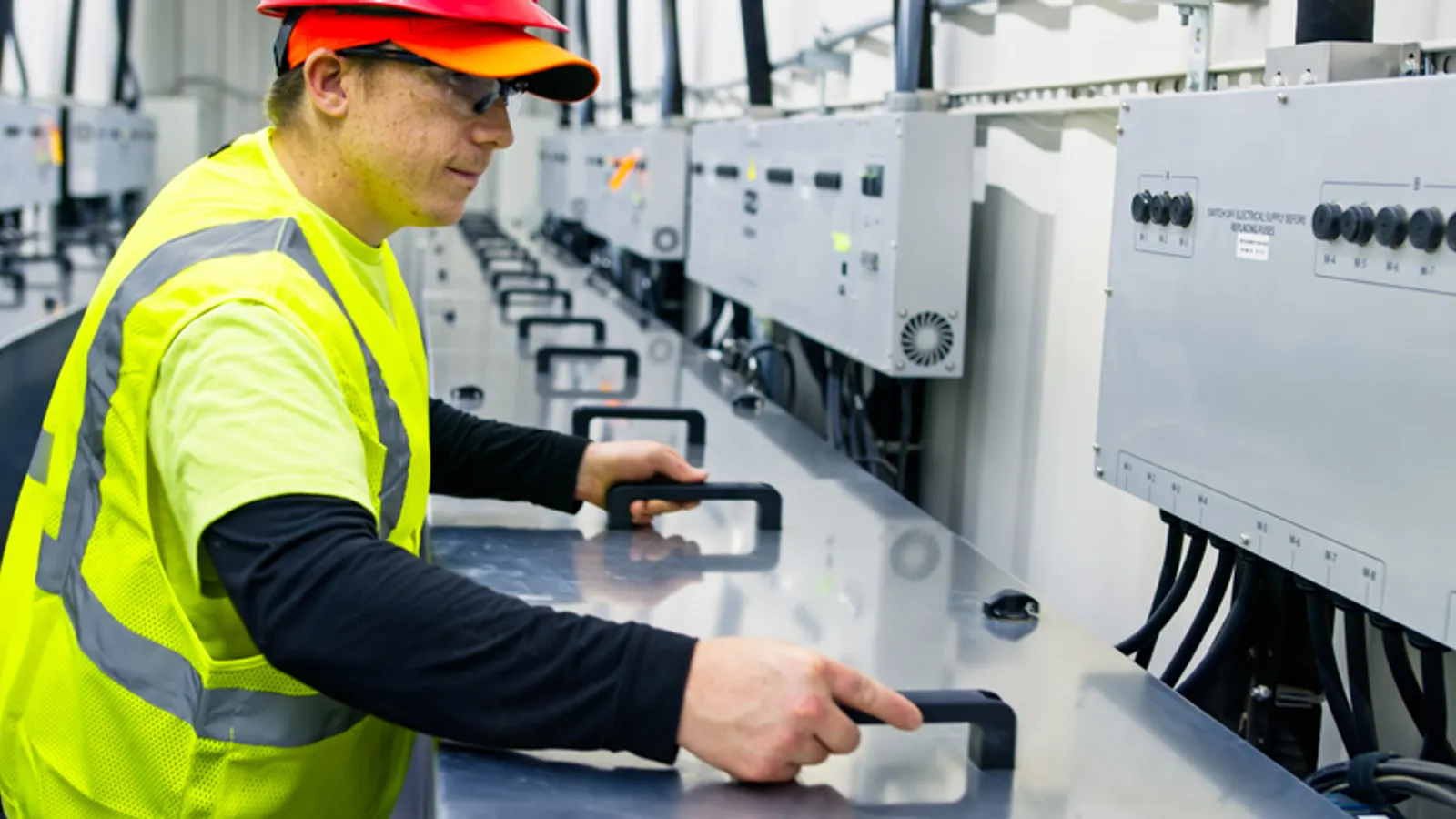 Capaciteitsbeperkingen duwen datacenters richting modulaire koeling en kleiner formaat