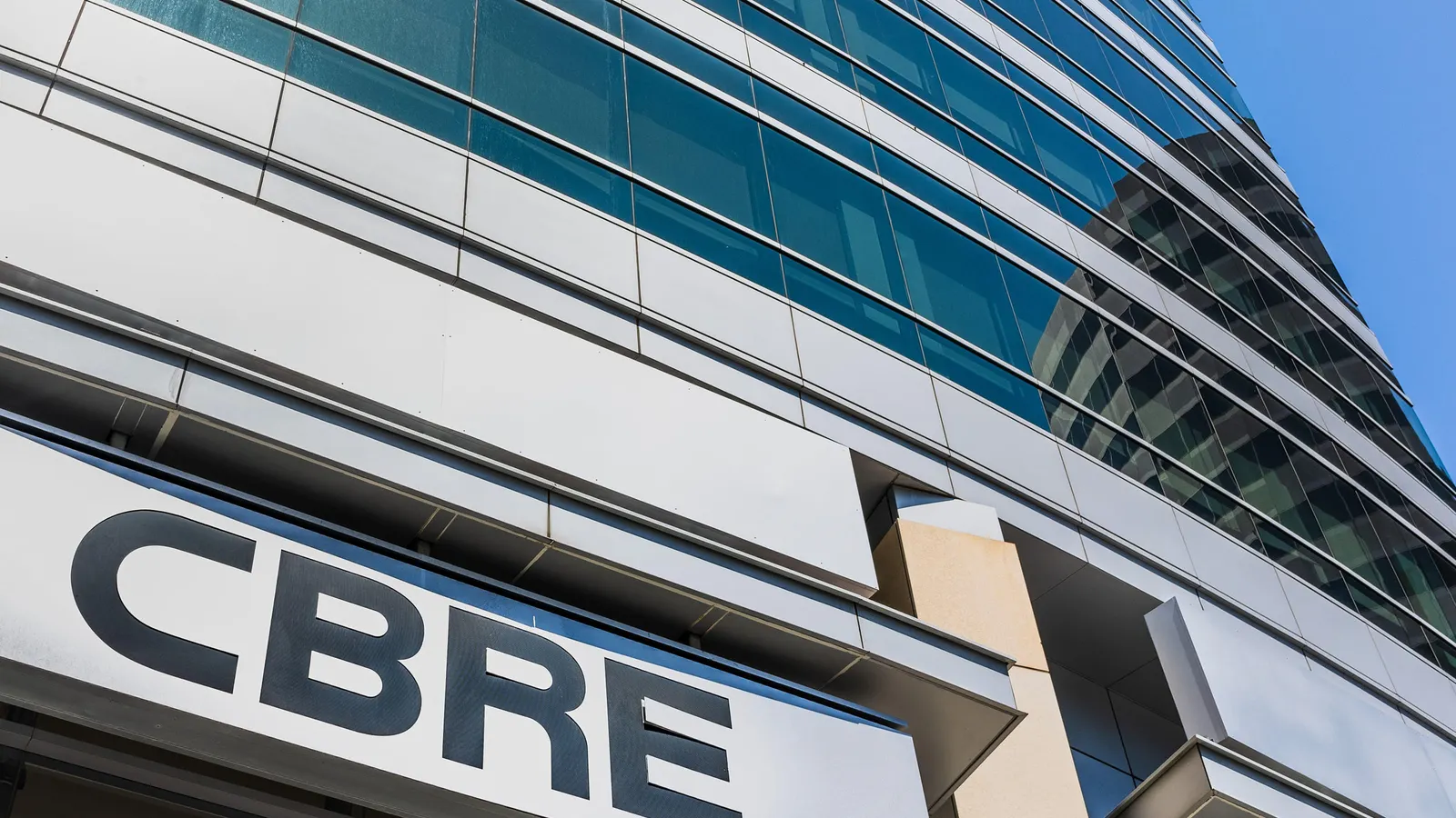 CBRE ziet omzet 19% stijgen door datacenterdiensten — zwaartepunt verschuift