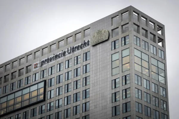 Stroomnet provincie Utrecht vol · geen nieuwe aansluitingen vanaf deze zomer