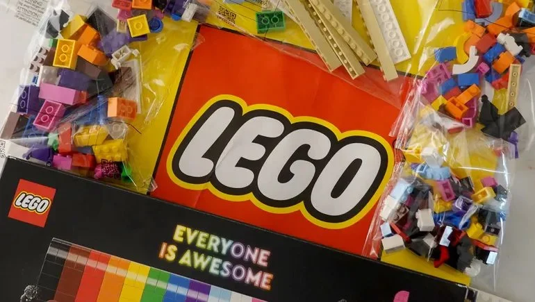 Lego versnelt overstap naar hernieuwbare energie voor emissiereductie