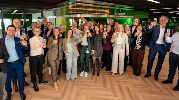 Heineken en ISS sluiten eerste Production-Based Vested-contract in Nederland