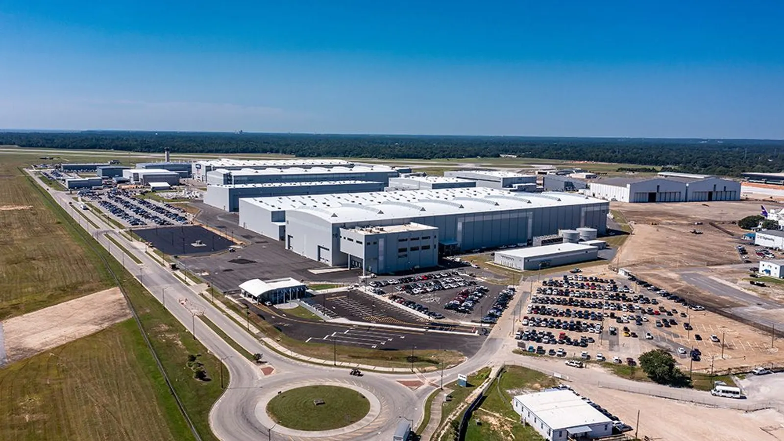 JLL zet in op luchtvaart: contracten Airbus, WestJet en JFK verankeren sectorstrategie